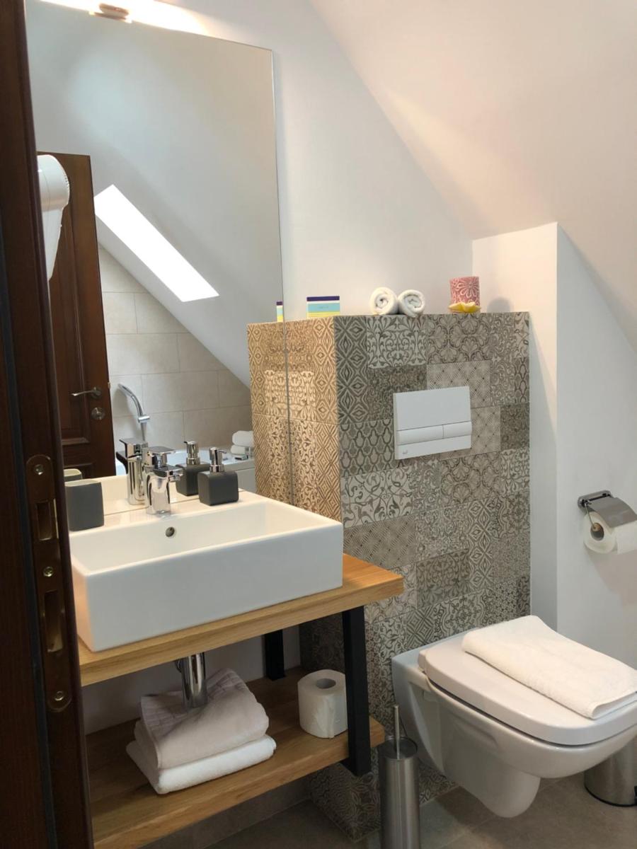 Arce Boutique - Housity
