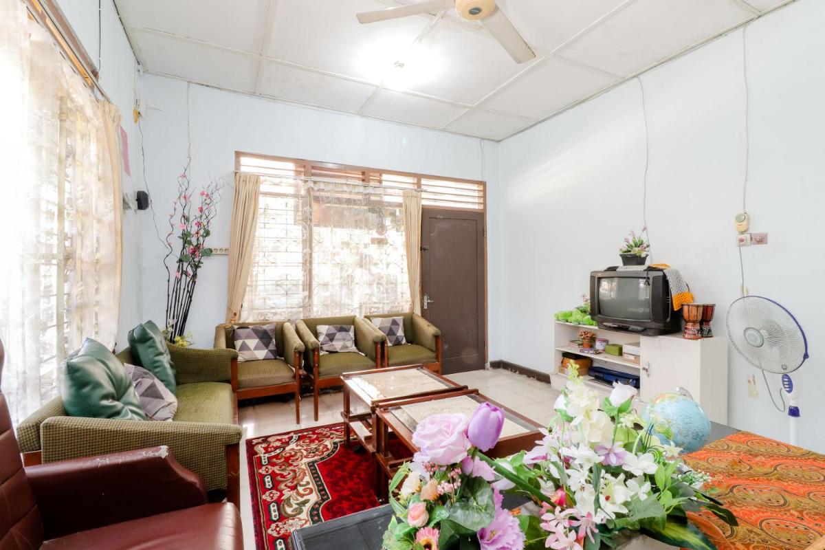 Adil Jaya Homestay - Housity