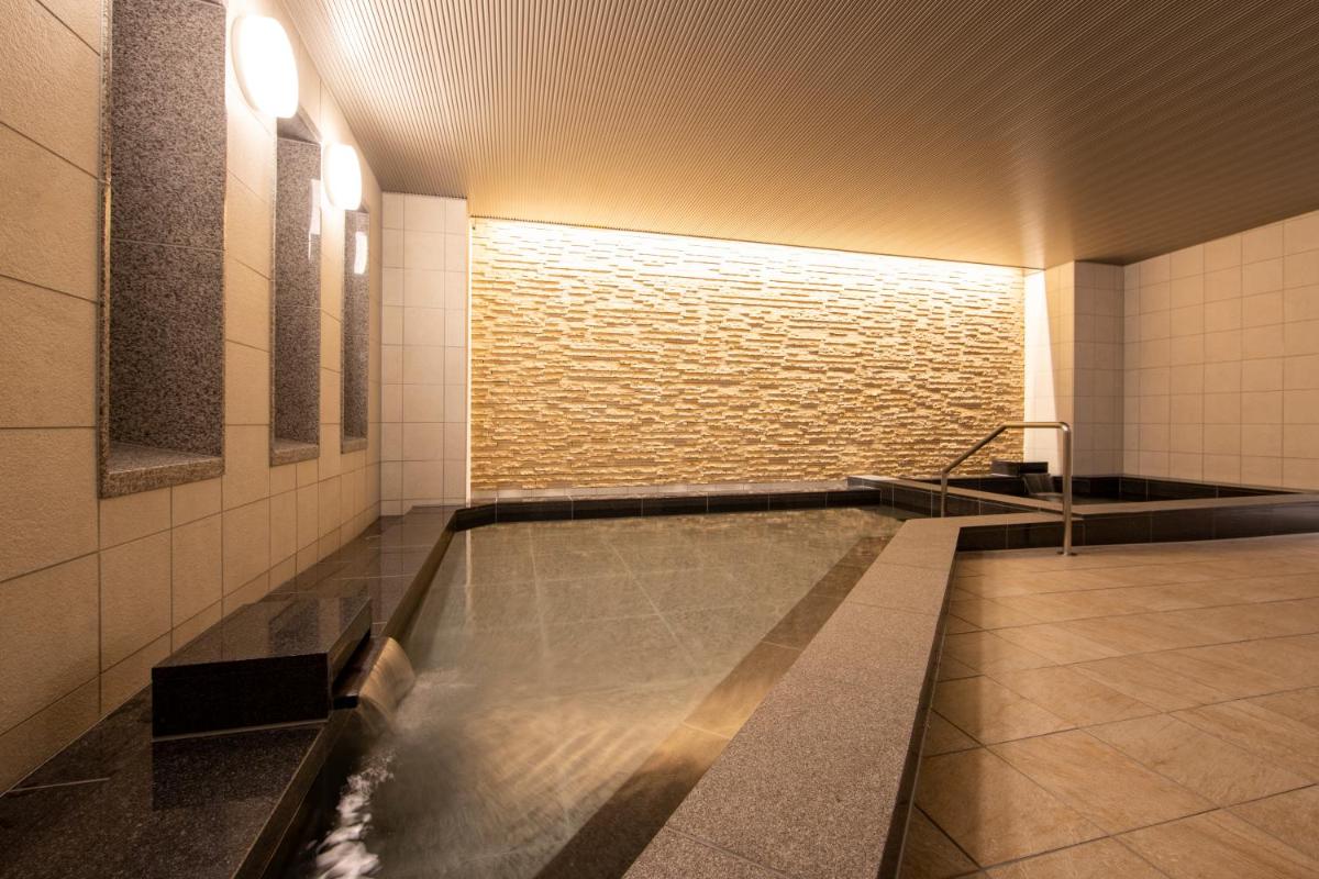 Suitetrails - karaksa hotel grande Shin-Osaka Tower