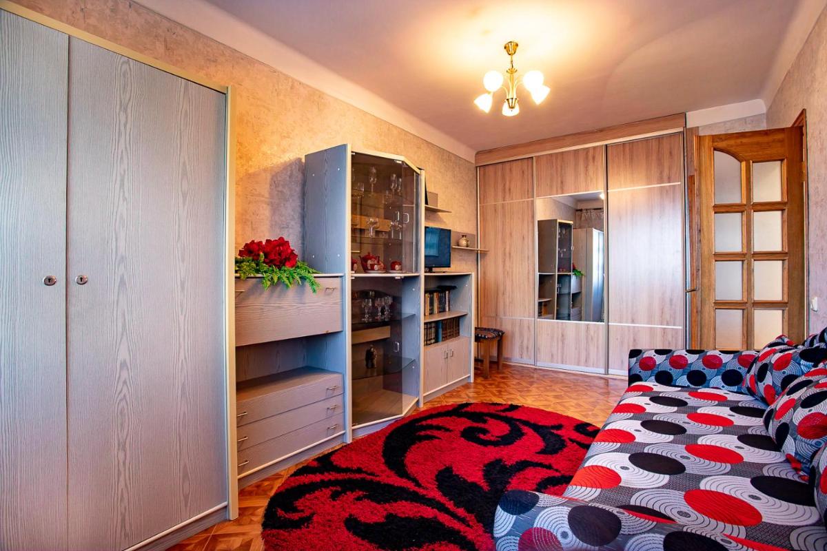 Apartment on Illyushy Kulyka at the Supermarket Fresh Fabrika - Housity
