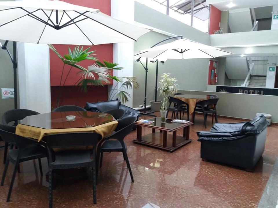 HOTEL PUERTA DEL SOL - Housity