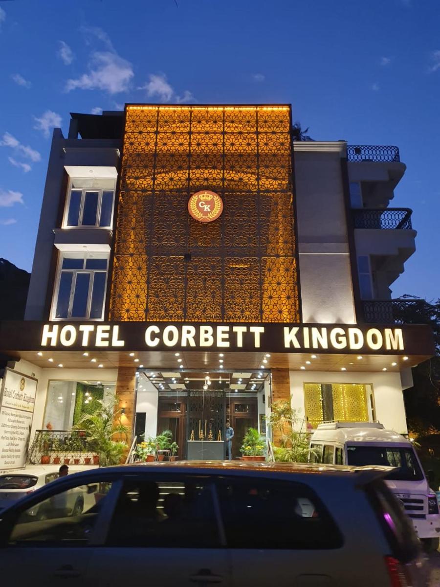 Hotel Corbett Kingdom - Housity