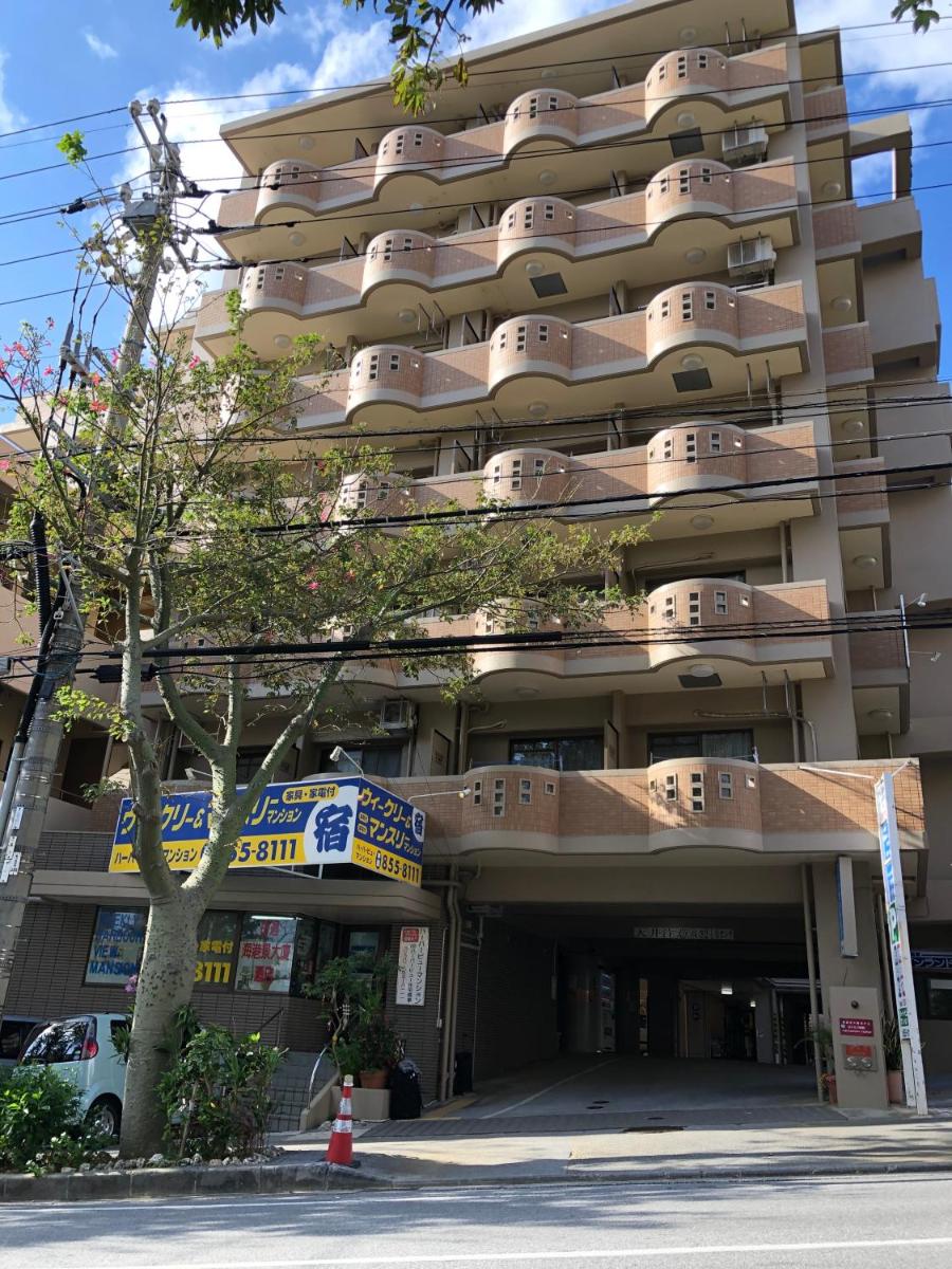 Weekly Harbourview Mansion Main Building - Housity