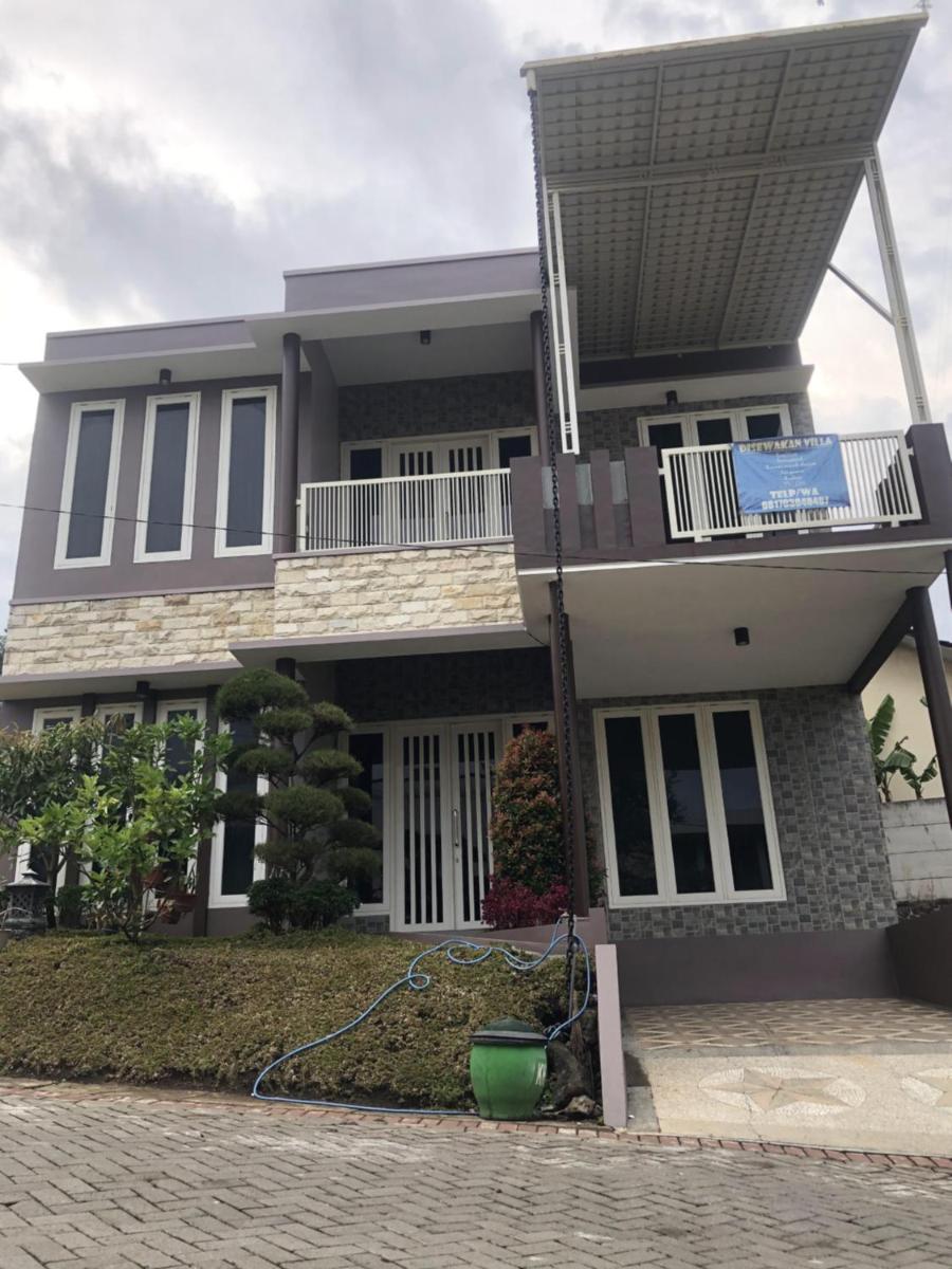 Villa Kusuma Hill A8 - Housity