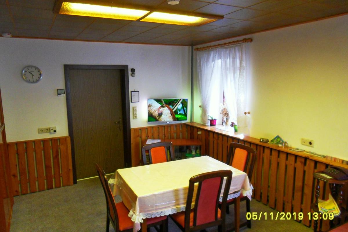 Gästezimmer Zittau - Bed & Breakfast - Housity