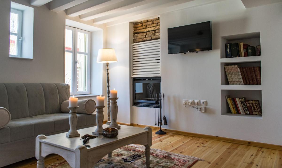 Anthi's House Center - Housity