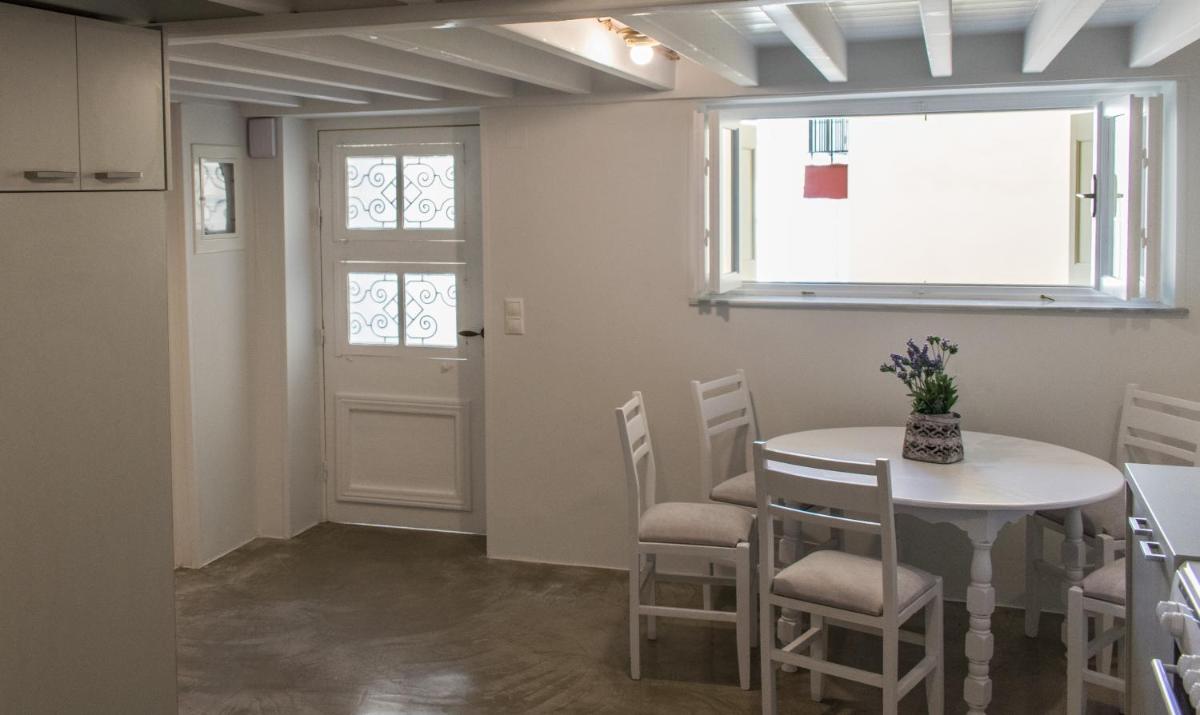 Anthi's House Center - Housity