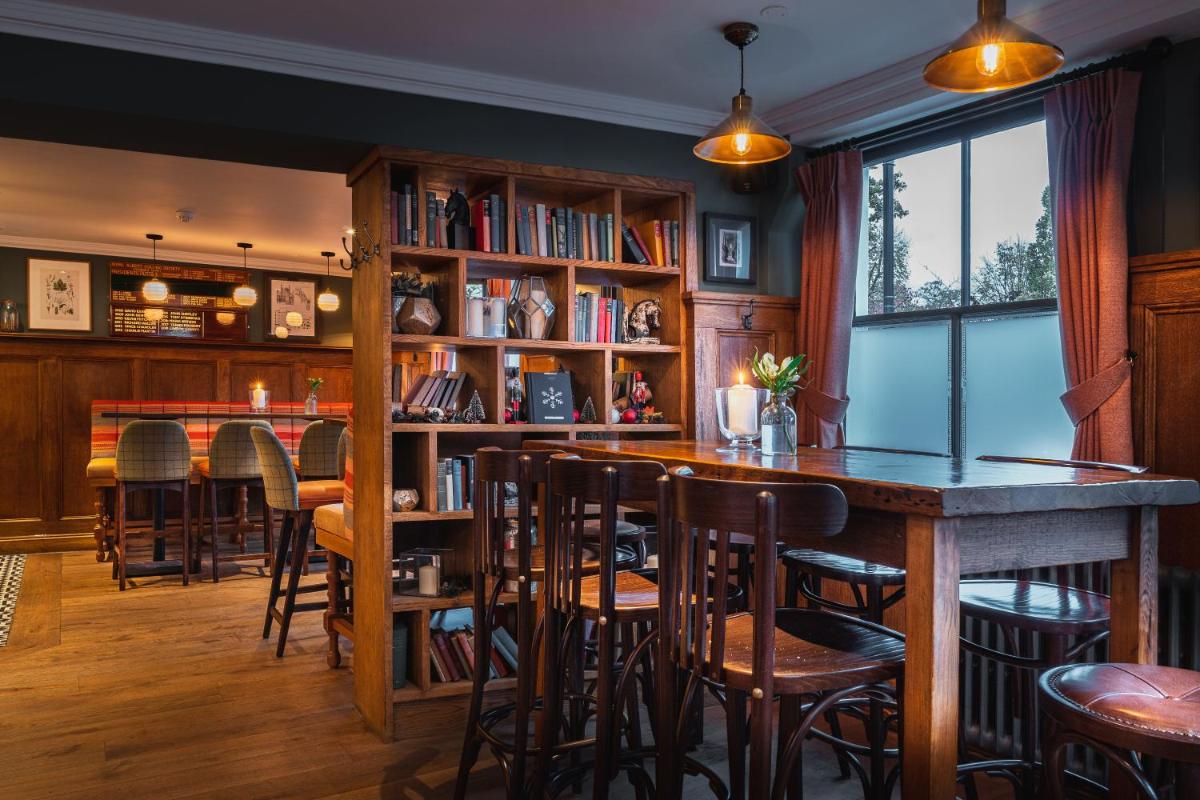 Albert Arms - Housity