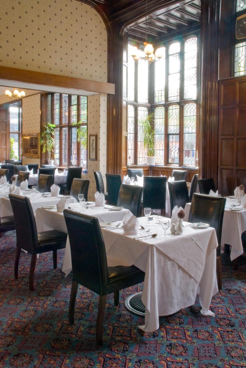 Royal Court Hotel & Spa Coventry - Housity
