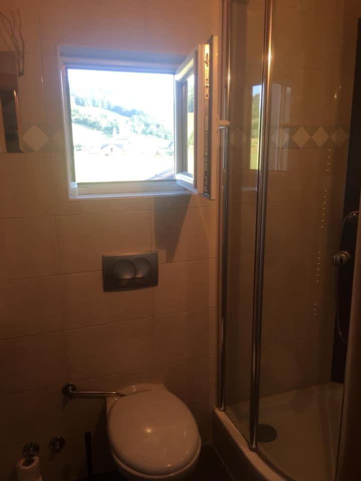 OMLADINSKI HOTEL ROSTOVO - Housity
