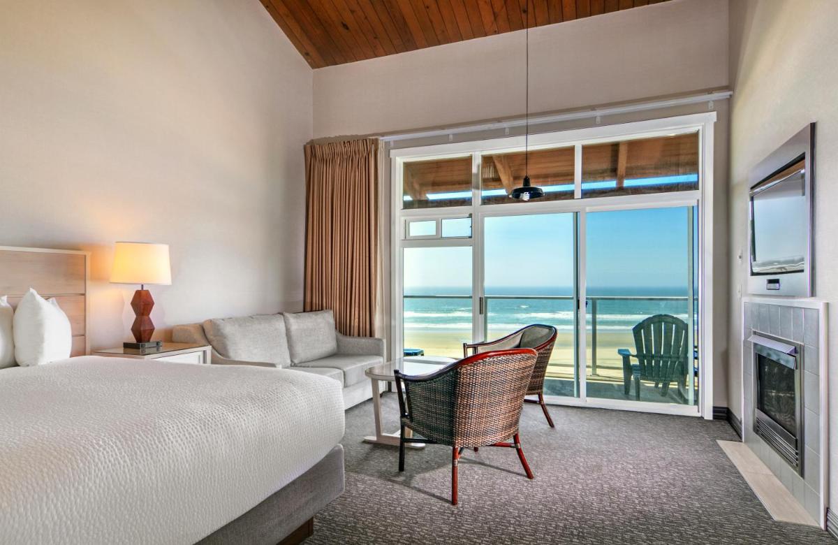 Hallmark Resort - Newport - Housity