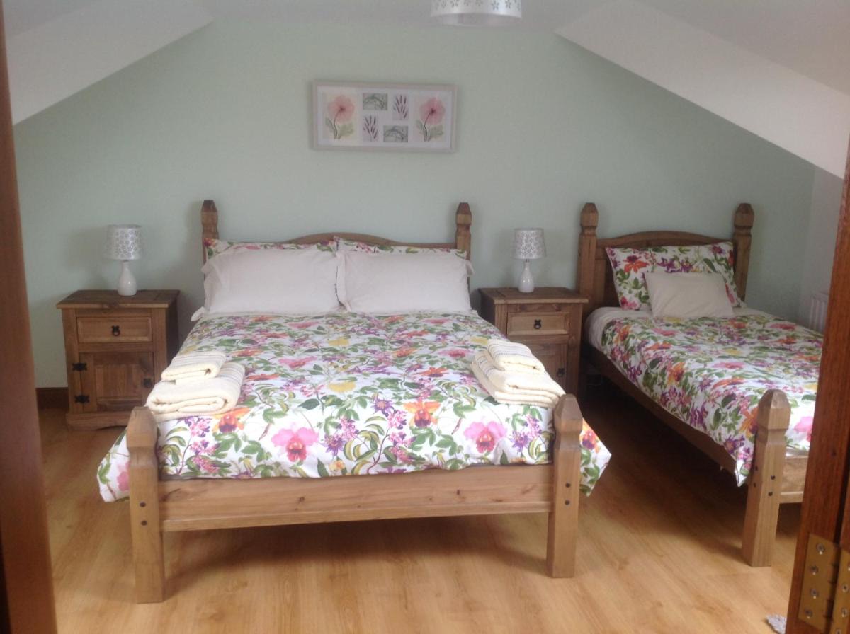 The Rock Equestrian Farm B&B - Housity