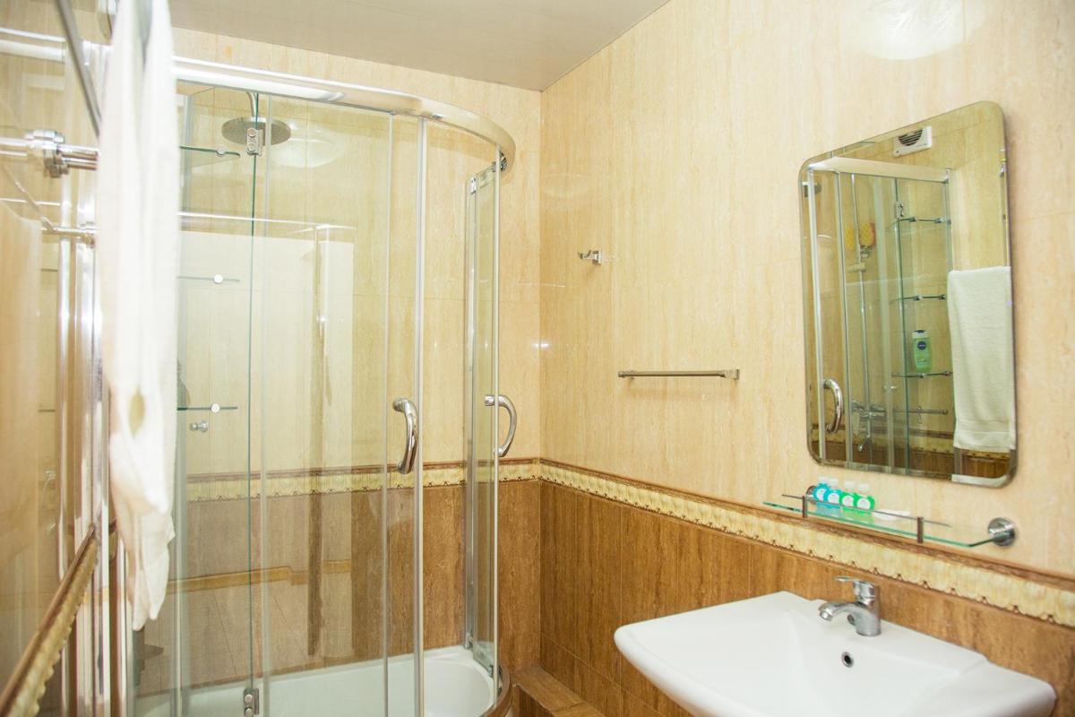 Suitetrails - Cozy and comfortable apartment near Bobur Park