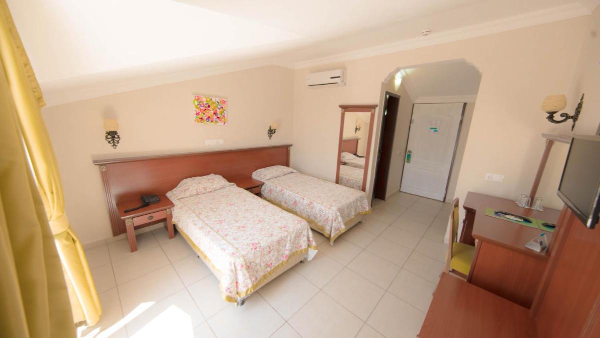 Yel Holiday Resort - Housity