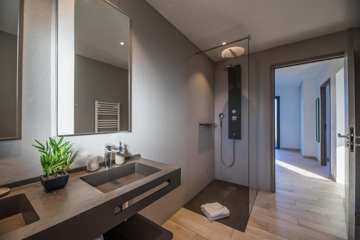 Salle de bains dans l'établissement Résidence Pierre & Vacances Premium Vesna Rossa