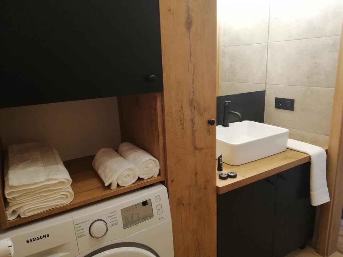 Gold Apartament - Housity