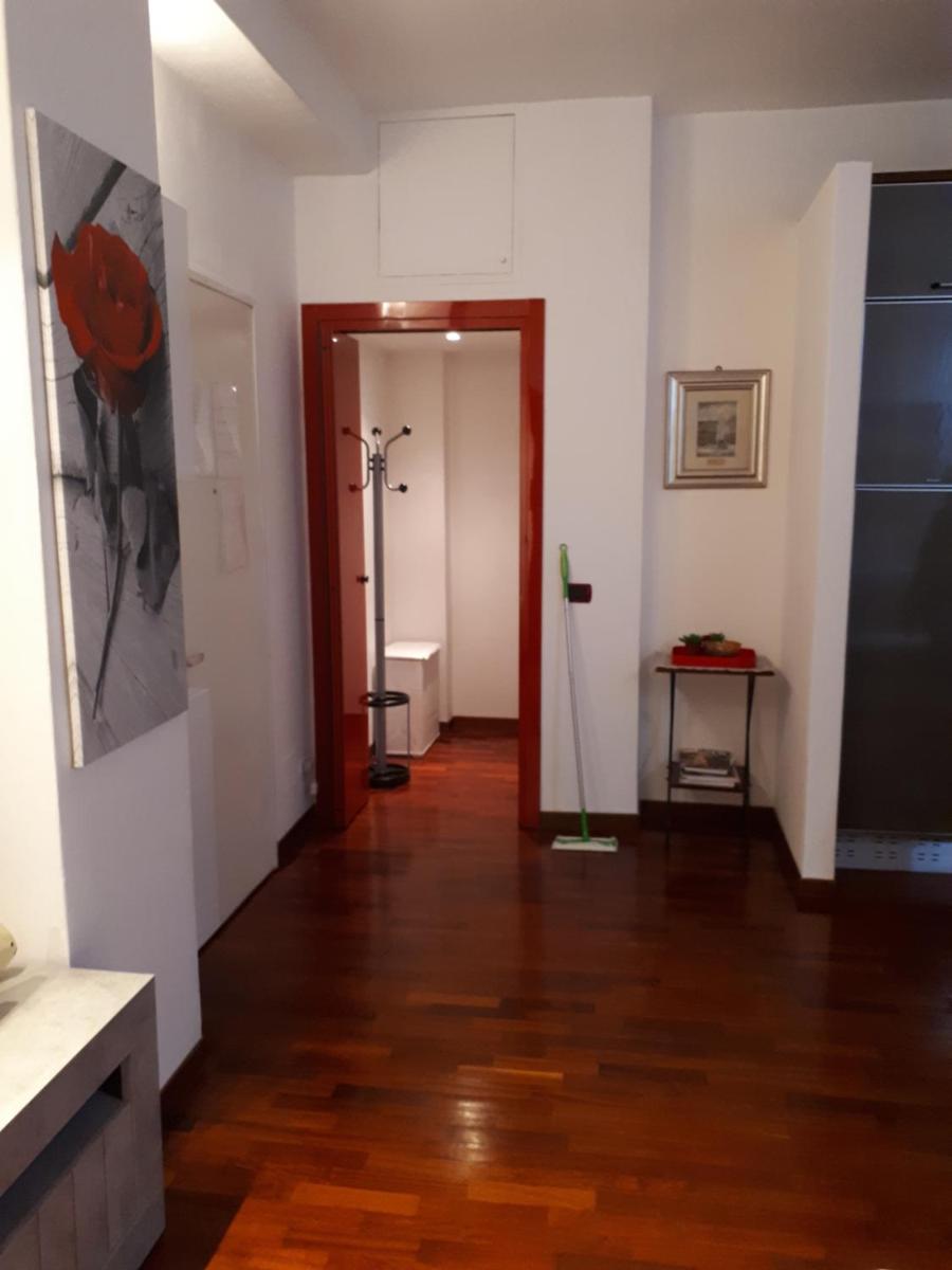 Valassina milano apartment - Housity