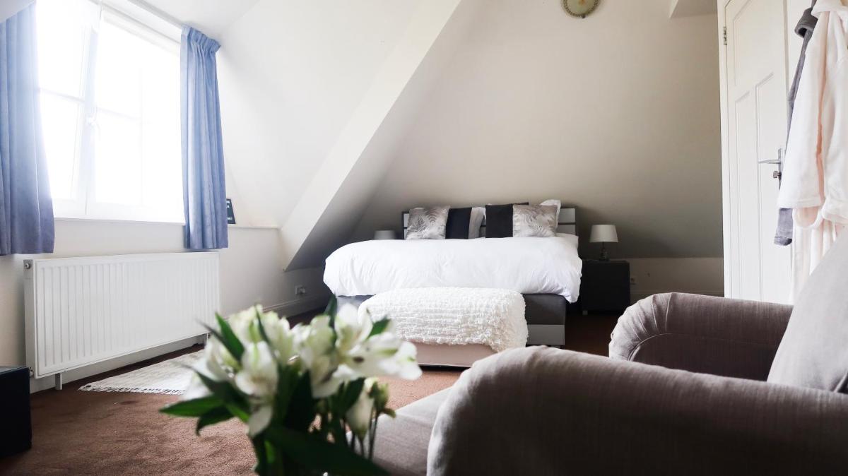 B&B Schiphol Airport - Housity