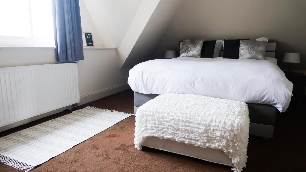 B&B Schiphol Airport - Housity