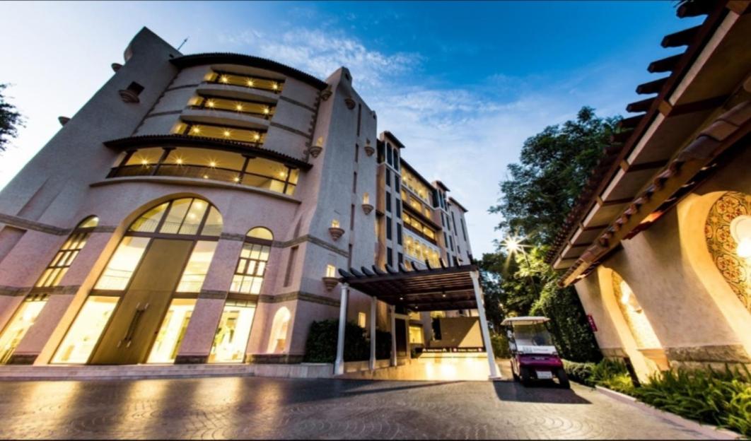 Peaceful Pool-access room - Q seaside Hua Hin - Housity