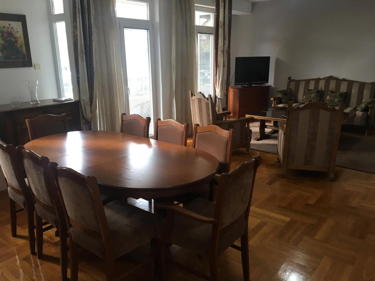 Vik House - Housity