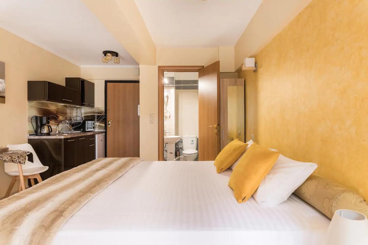 Manina SeaSide Apartment - Housity