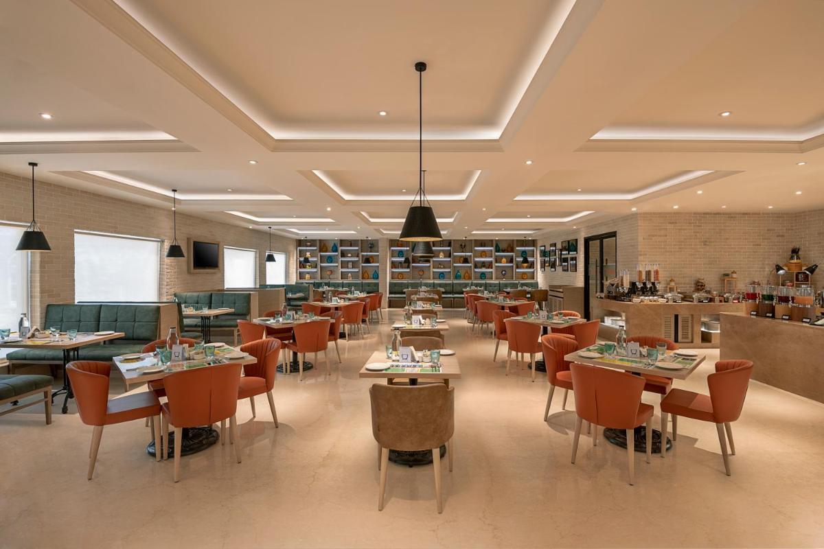 Suitetrails - Lemon Tree Premier, New Town, Kolkata