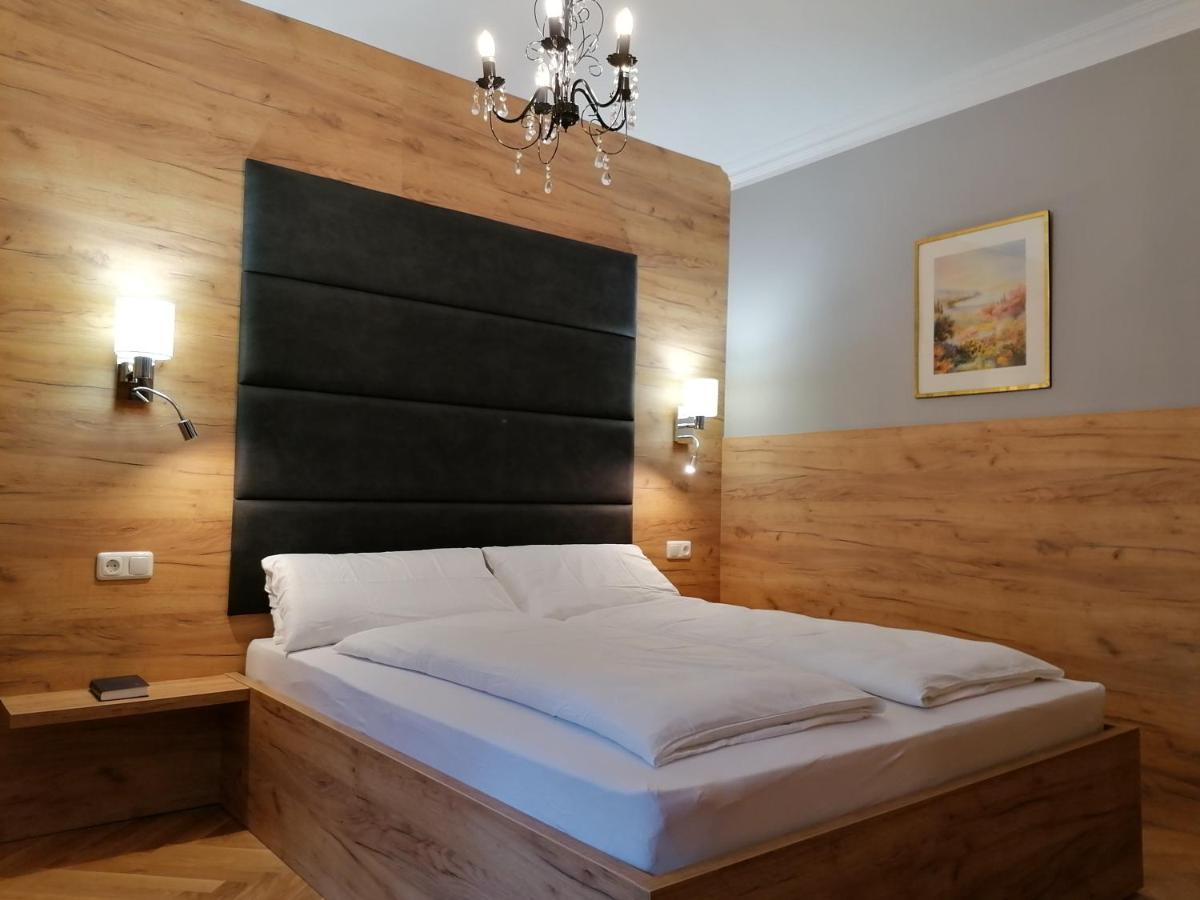 GOLDEN STAR - Premium Apartments - Housity