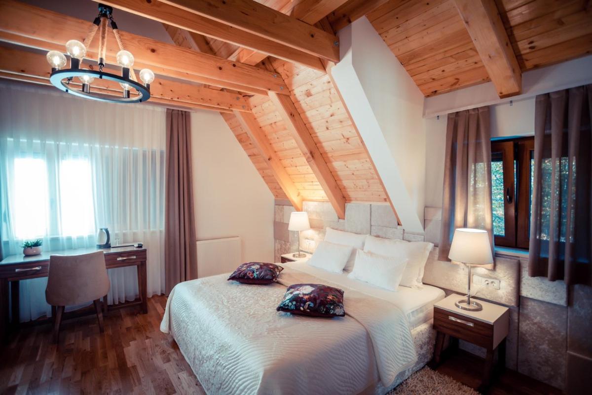 Grand Lakes 2 - Housity