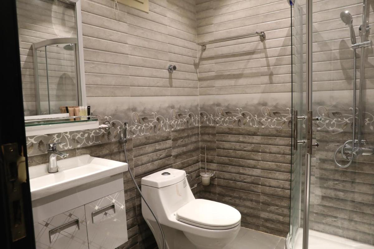 Quiet Rooms 4 Serviced Apartments - Hizvo
