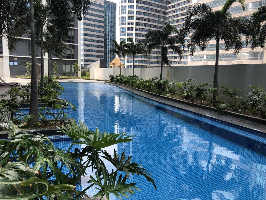The Owl at Eastwood City - Housity