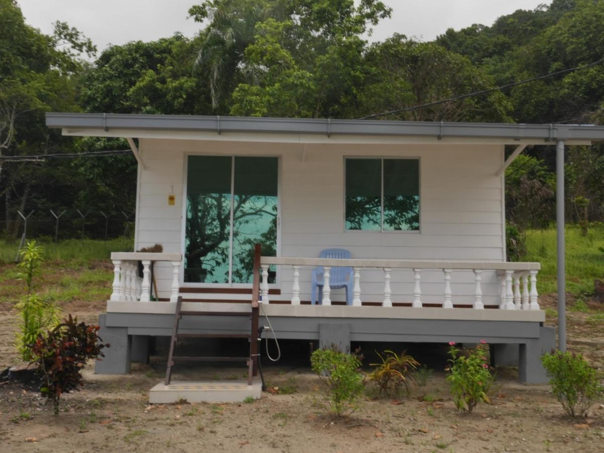 Beach Front Villa 1 pasir panjang - Housity