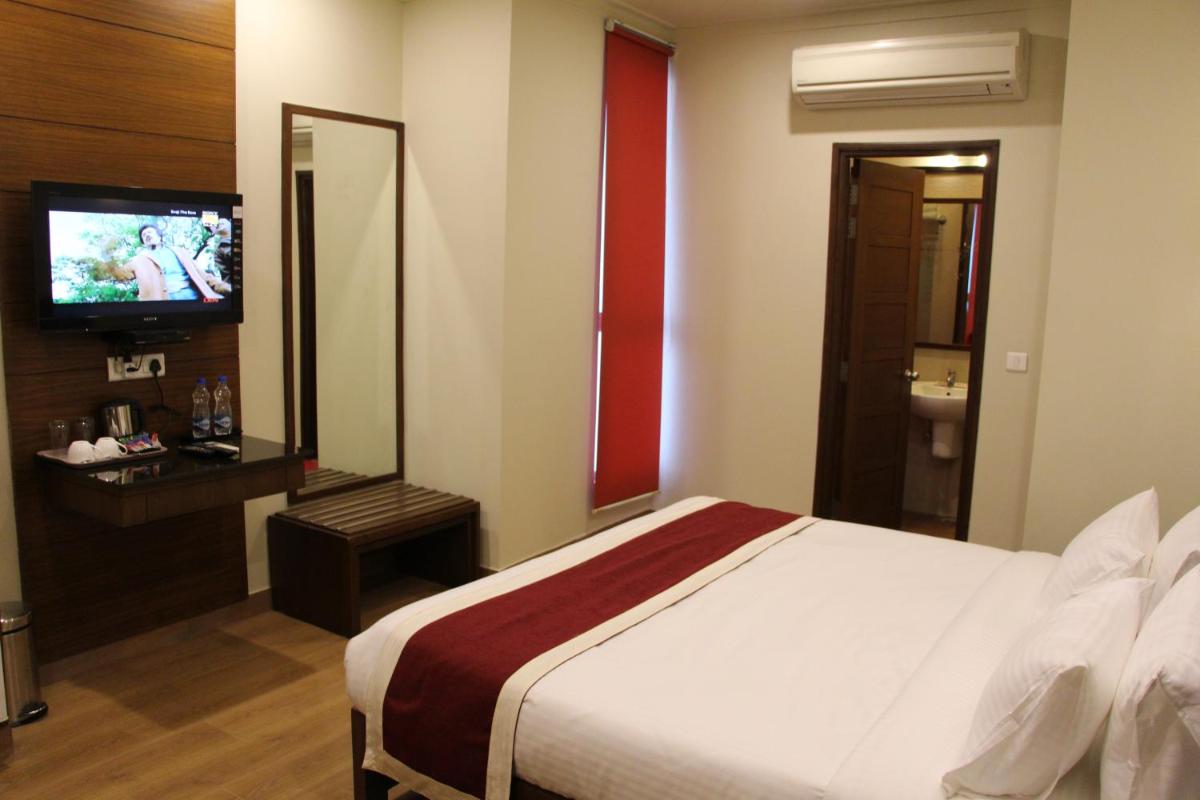Hotel Dasaprakash - Housity