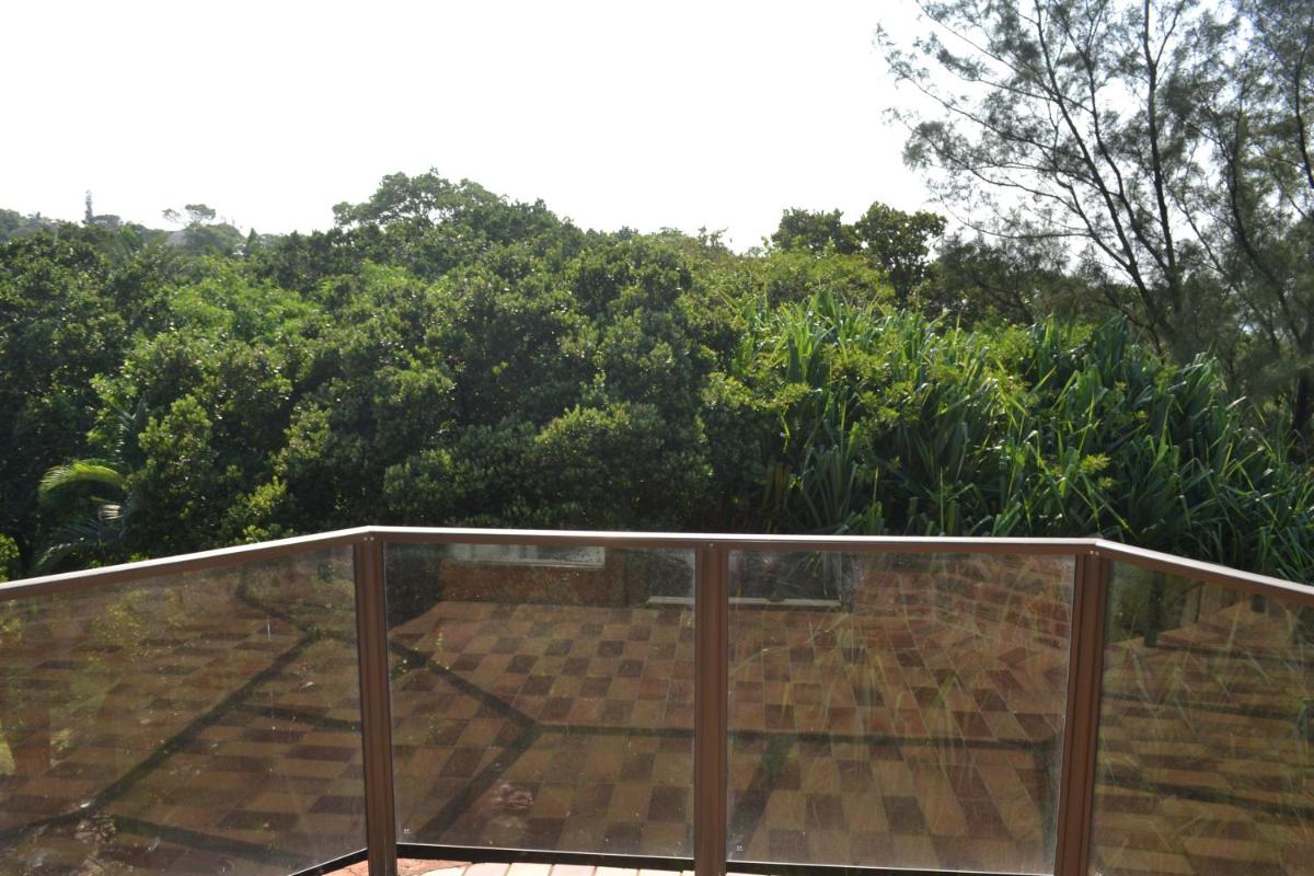 See Uitsig 12 - Housity
