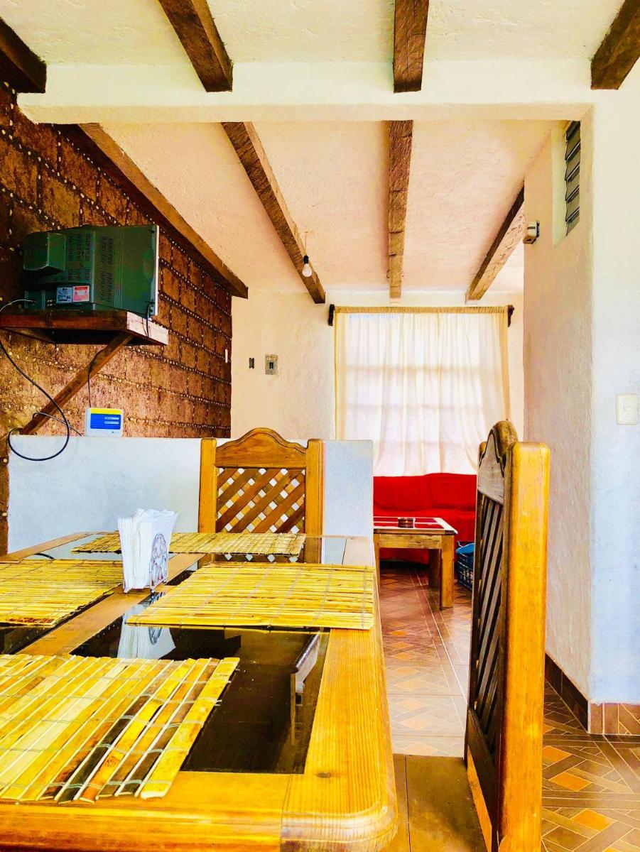 Comfy Bedroom Town House Garden & Market Area - Housity