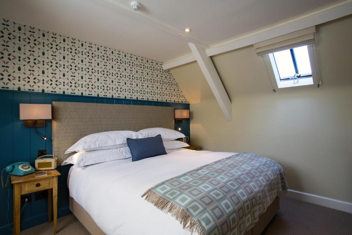 The Boot at Barnsley - Housity