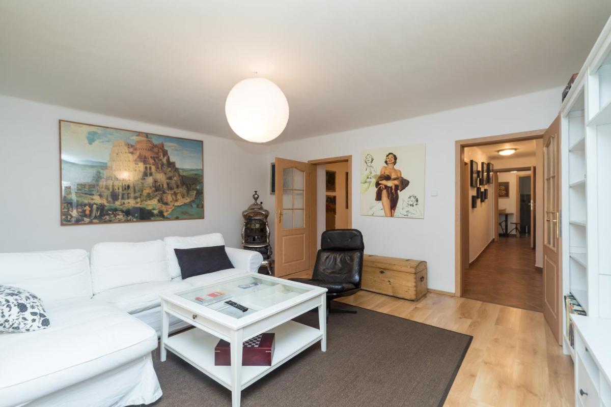 Budyně Apartment - Housity