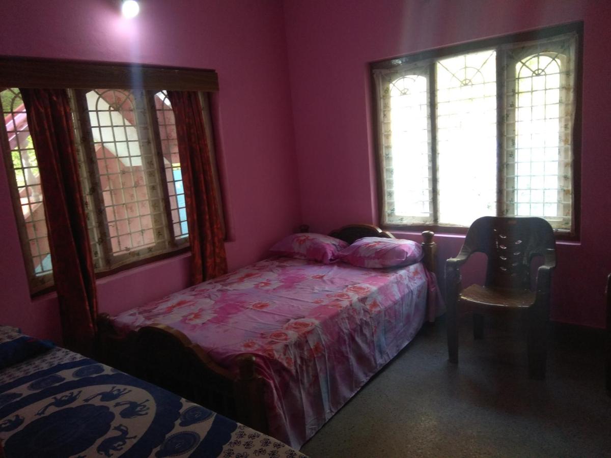 Suitetrails - Dreams River view Homestay Coorg