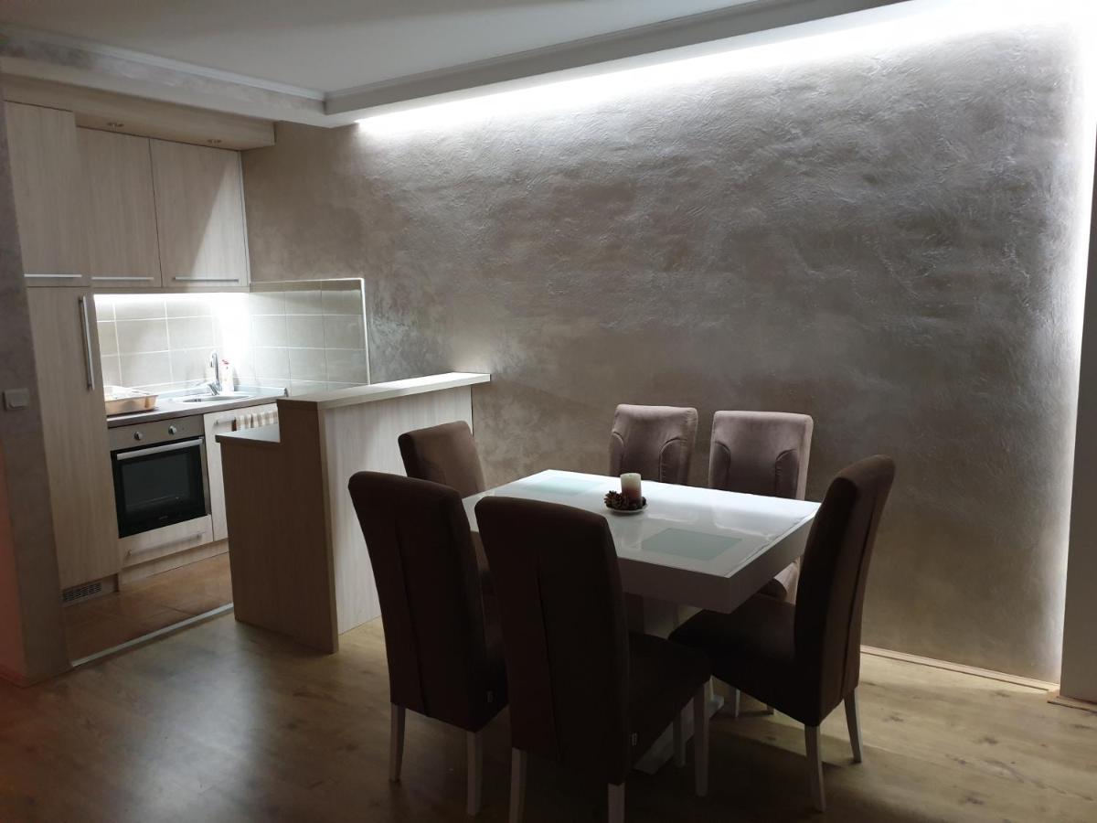 Apartman Crown - Housity