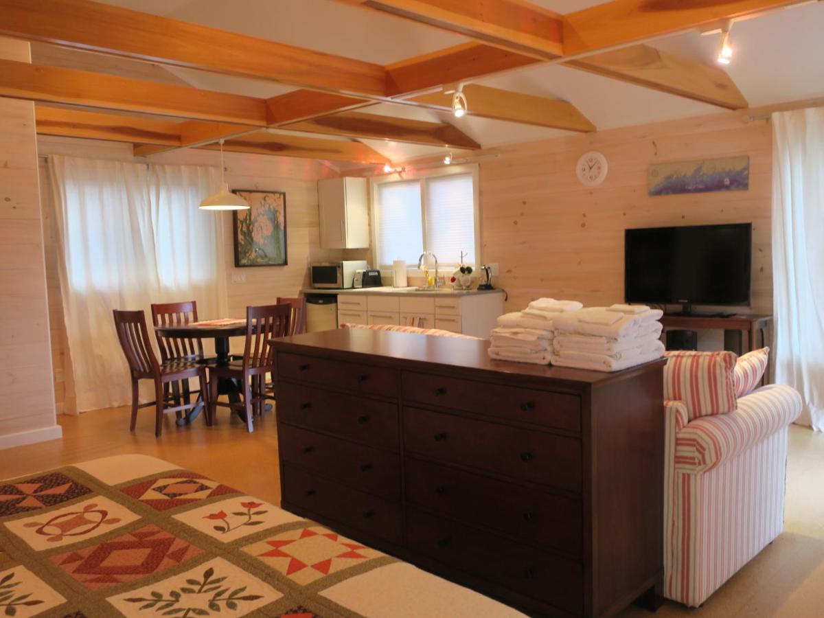 Acadia Ocean Front Garden Cottages - Housity