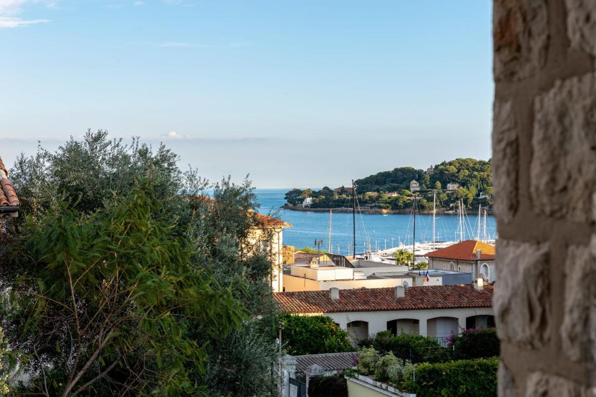 Villa Primavera Splendid villa with sea view in Saint-Jean Cap Ferrat - Housity
