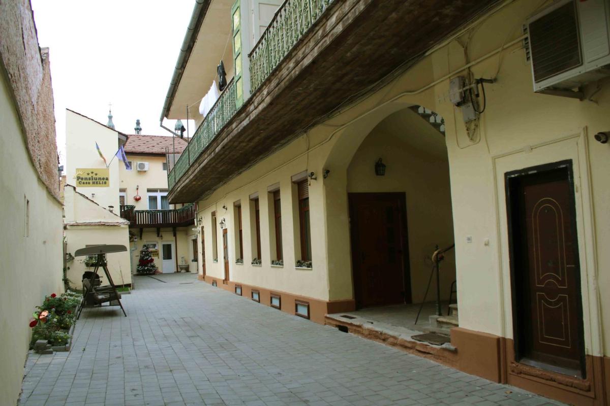 Pensiunea Casa Helis - Housity