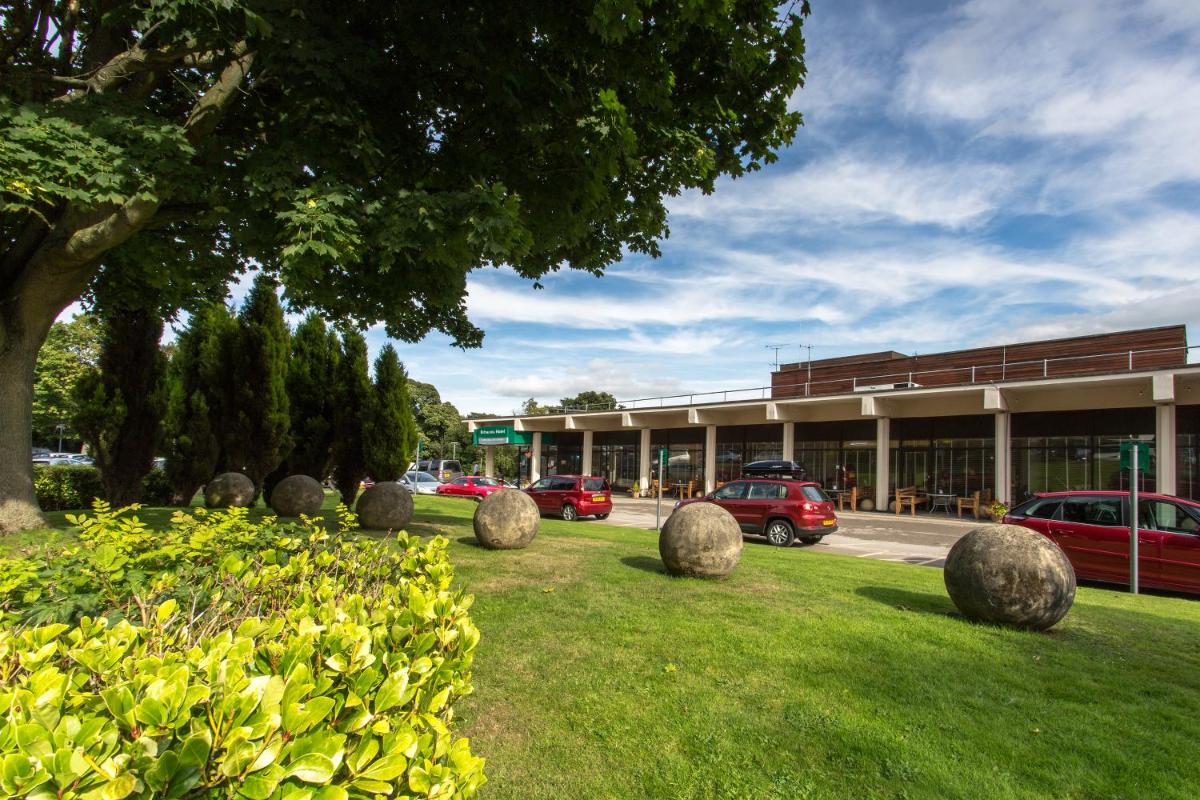 Britannia Leeds Bradford Airport - Housity