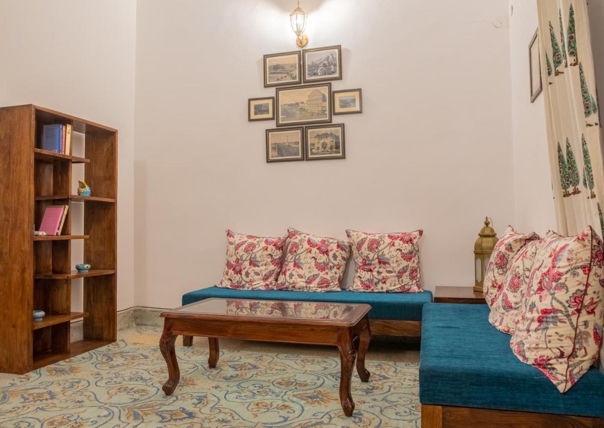 Suitetrails - Jaipur 1727 Homestay