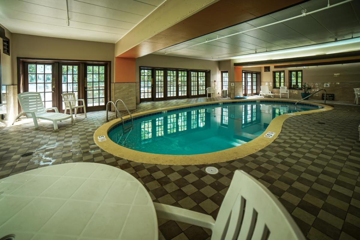 Spring House Inn - Housity