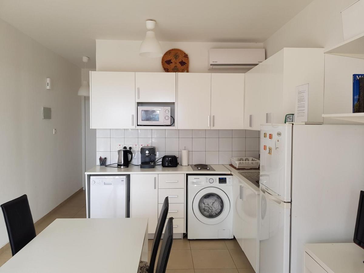 Ariadne apt 103 -300m from Lighthouse beach - Housity