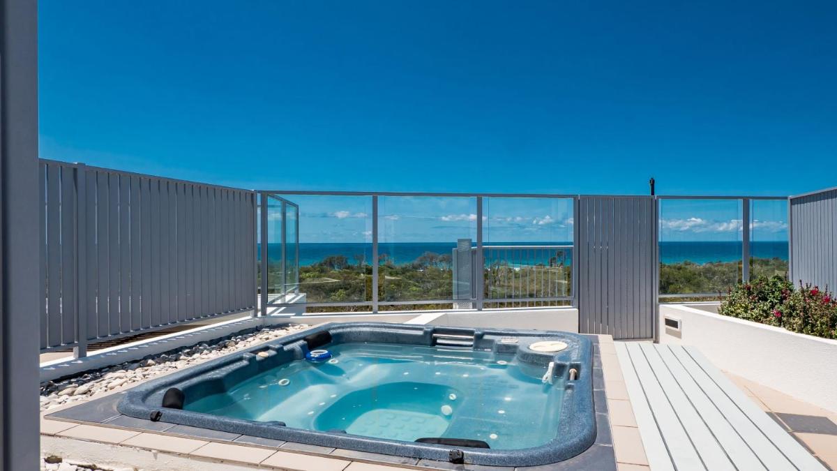 White Shells Luxury Apartments Marcoola - Housity