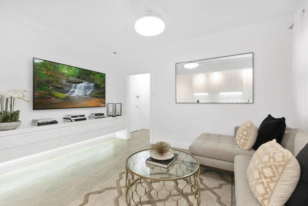 The Great Escape Bellevue Hill - Housity