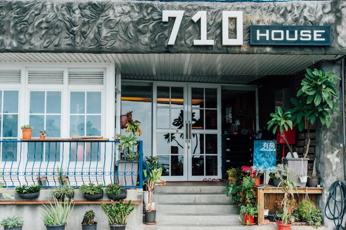 710 House - Housity