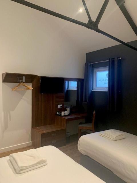Oakwood Farm Mews Chester - Housity